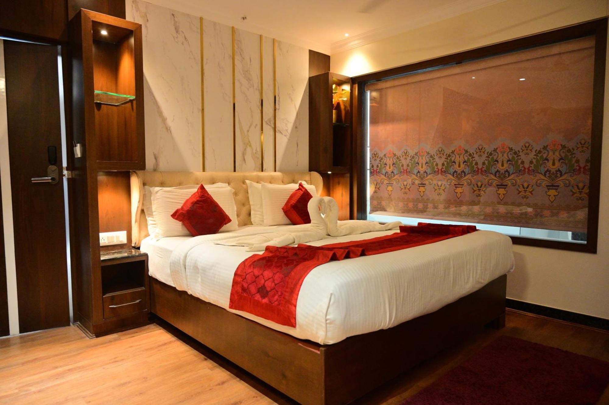 Hotel Golden Riviera Mysore Værelse billede