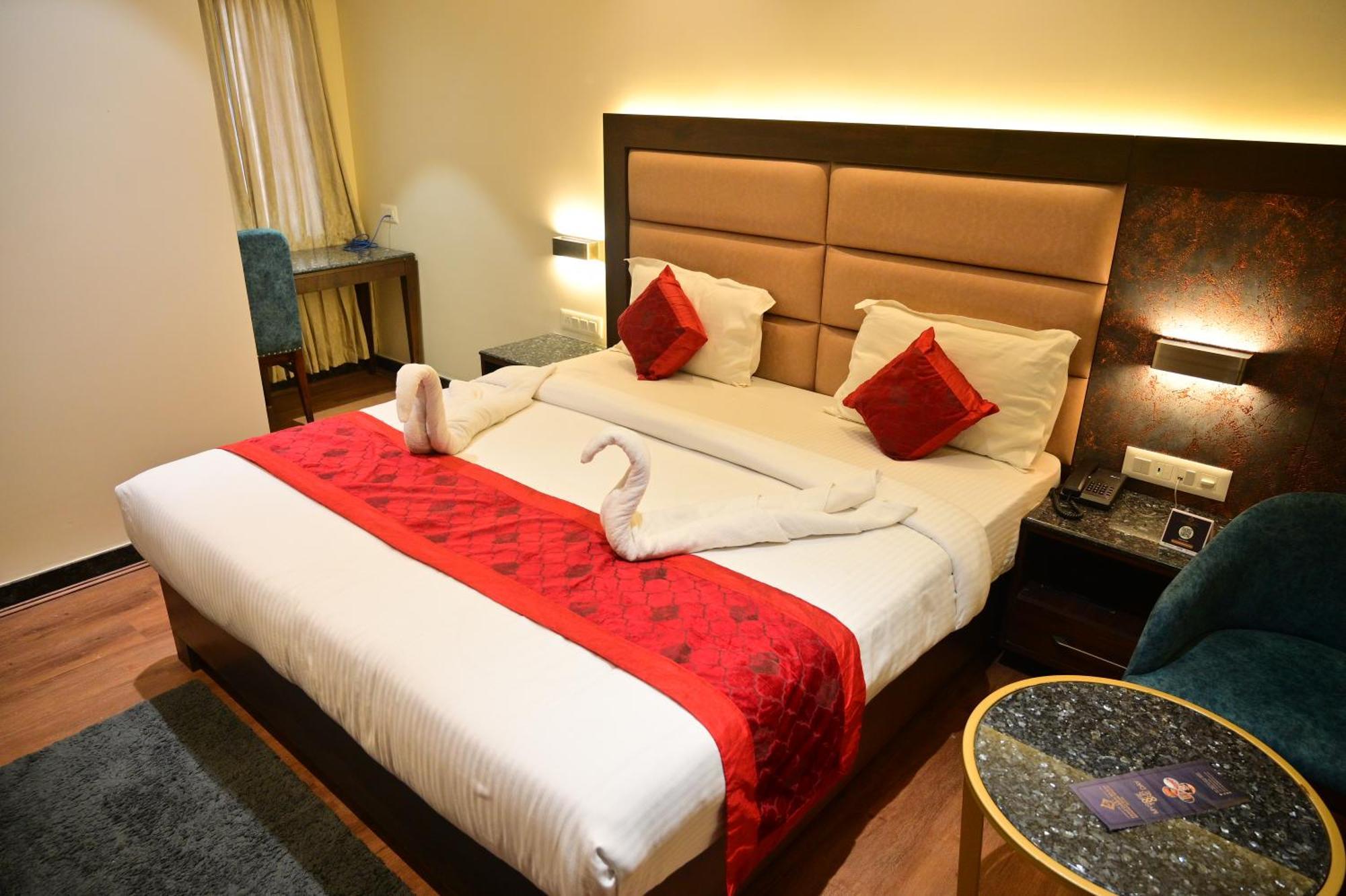 Hotel Golden Riviera Mysore Værelse billede