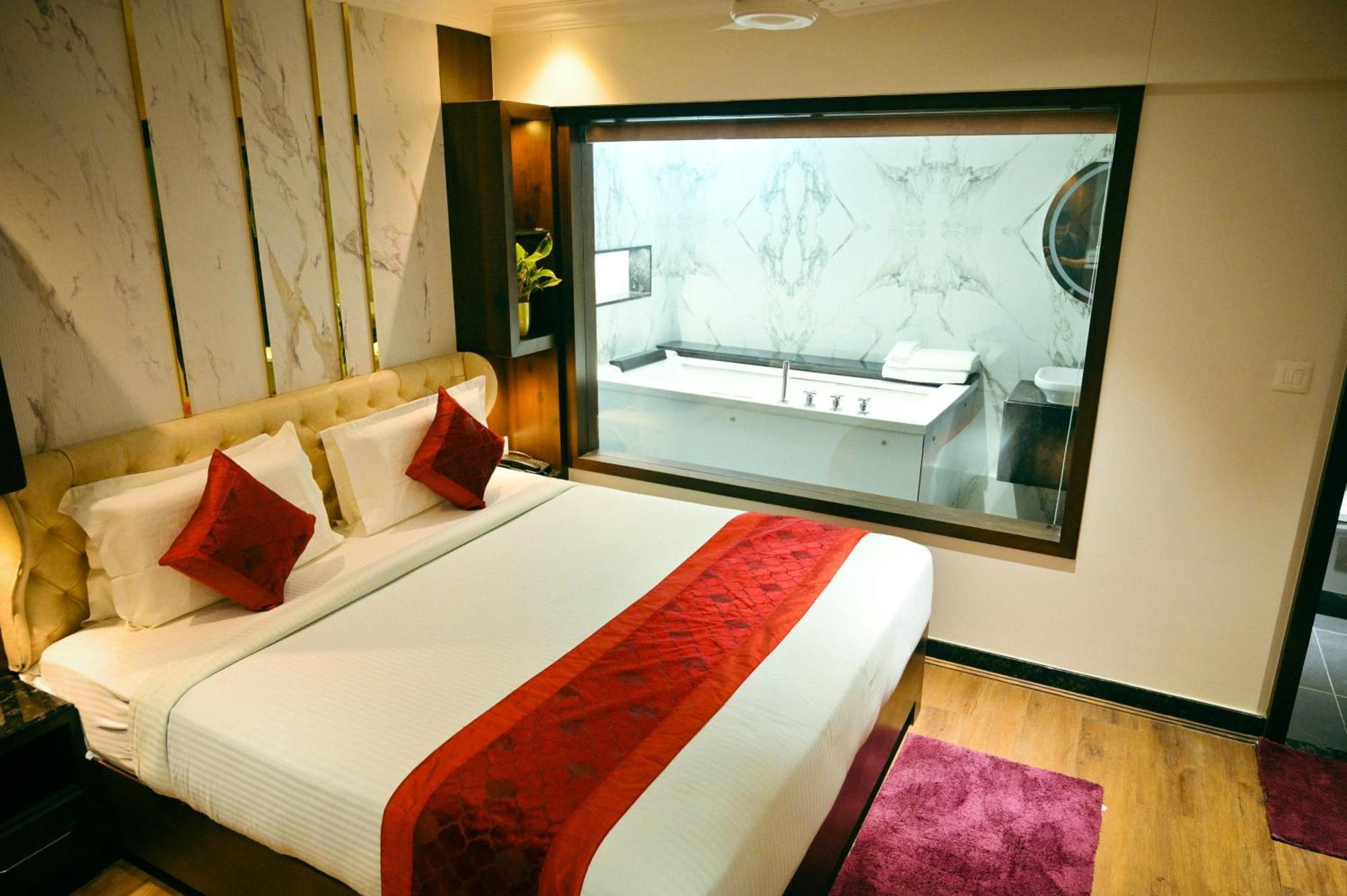 Hotel Golden Riviera Mysore Værelse billede